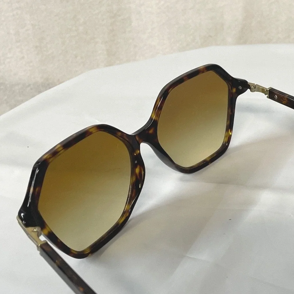 Tory Burch code large